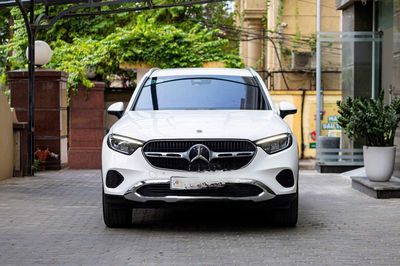 E cần bán Mercedes GLC200 4Matic sx 2023. Mua bán Ô tô tại Quận Hoàng Mai Hà Nội được đăng bởi NGUYỄN TẢO