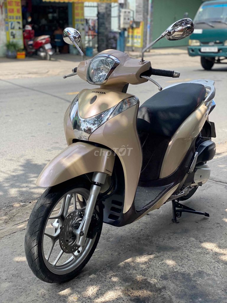 Honda SH Mode. Очень красивый, поддержка рассрочки, плохая кредитная история