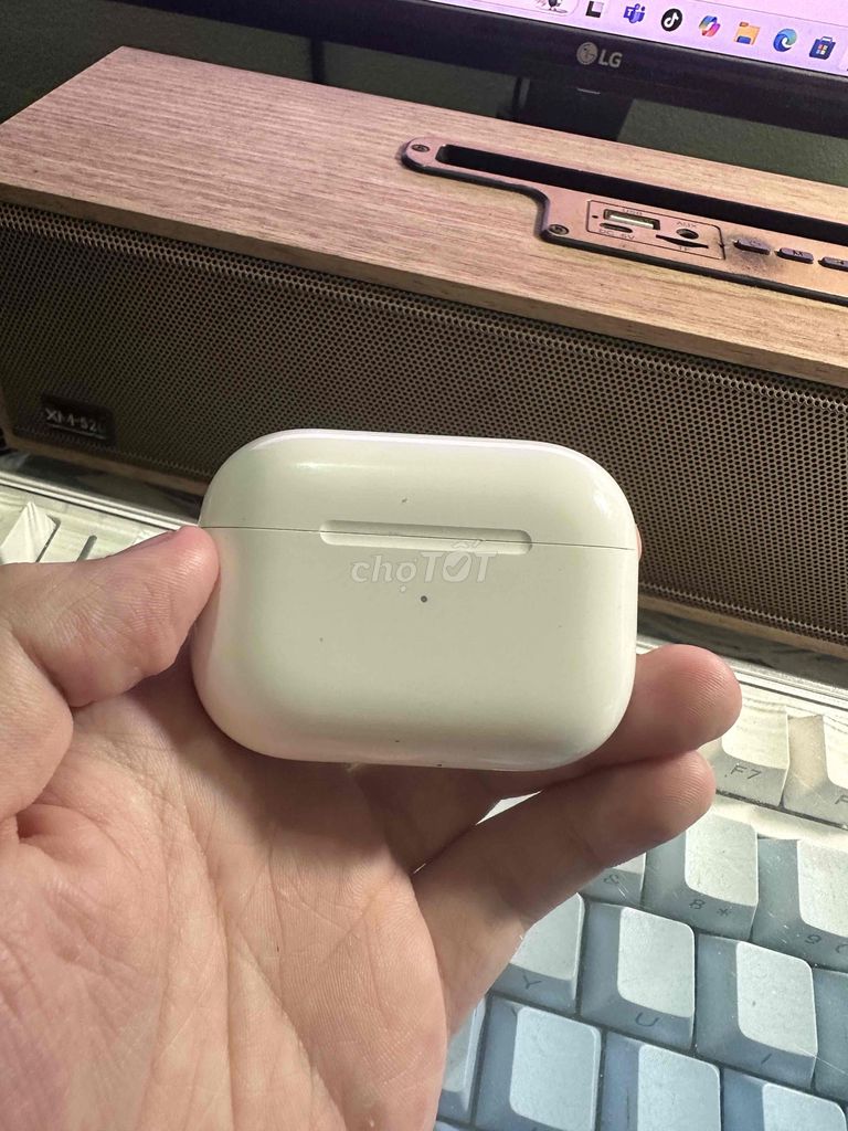 Tai nghe Apple AirPods Pro 2 Trắng. Mua bán Tivi, Âm thanh tại Quận Hai Bà Trưng Hà Nội được đăng bởi Quang Anh hình 1