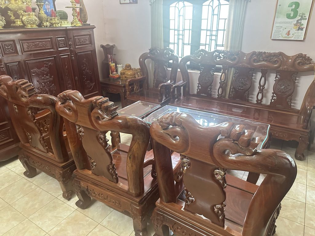 Bộ bàn ghế gỗ tự nhiên 11 món. Mua bán Bàn ghế tại Thành phố Pleiku Gia Lai được đăng bởi Thanh Hai hình 1