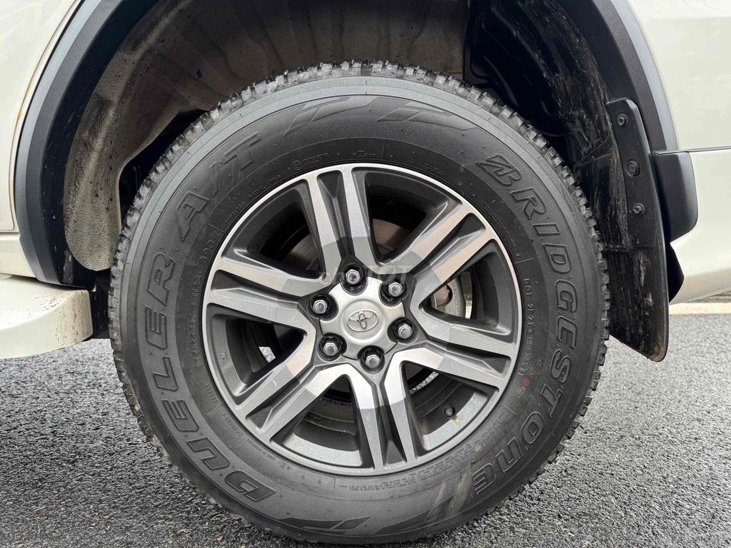 Cọp Fortuner xăng tự động 2019 đi ít xe cực đẹp. Mua bán Ô tô tại Thành phố Thủ Đức Tp Hồ Chí Minh được đăng bởi Tấn Quang Toyota Đông Sài Gòn hình 9