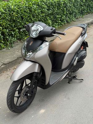 Honda SH Mode Đen đỏ. Mua bán Xe máy tại Quận Gò Vấp Tp Hồ Chí Minh được đăng bởi Waann em xe máyy