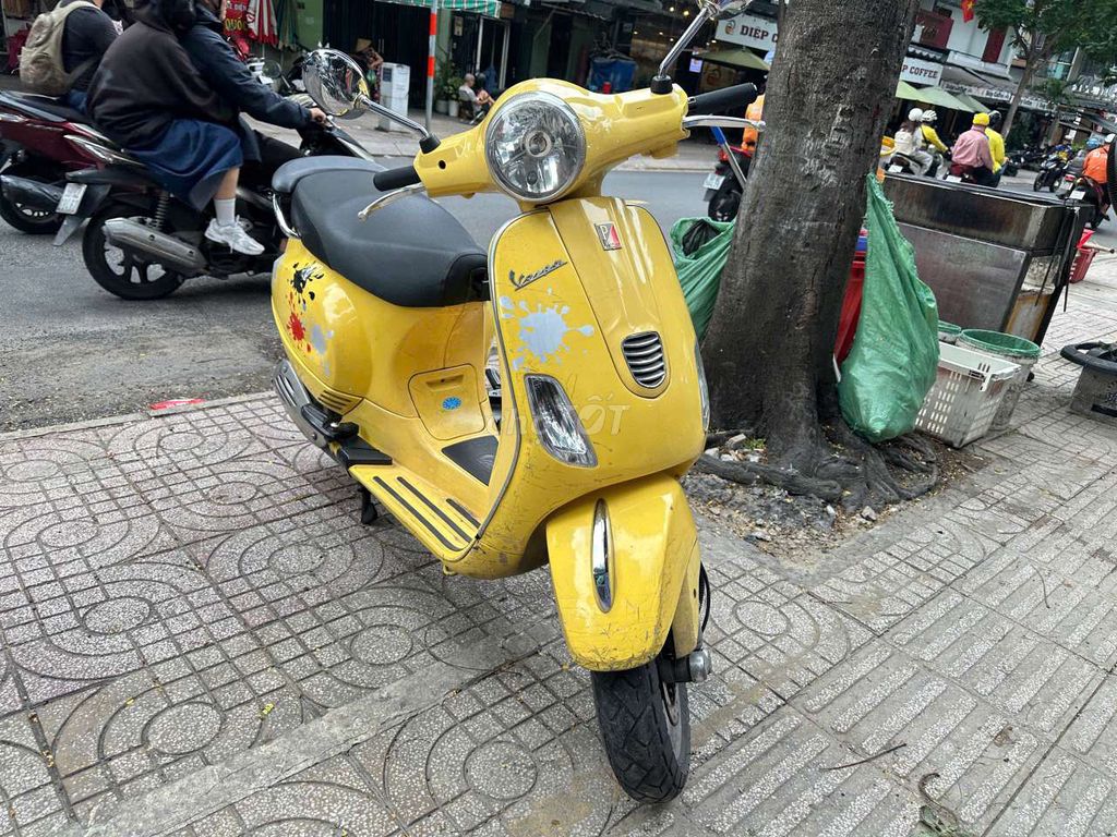 Piaggio Vespa LX 2013 Желтый