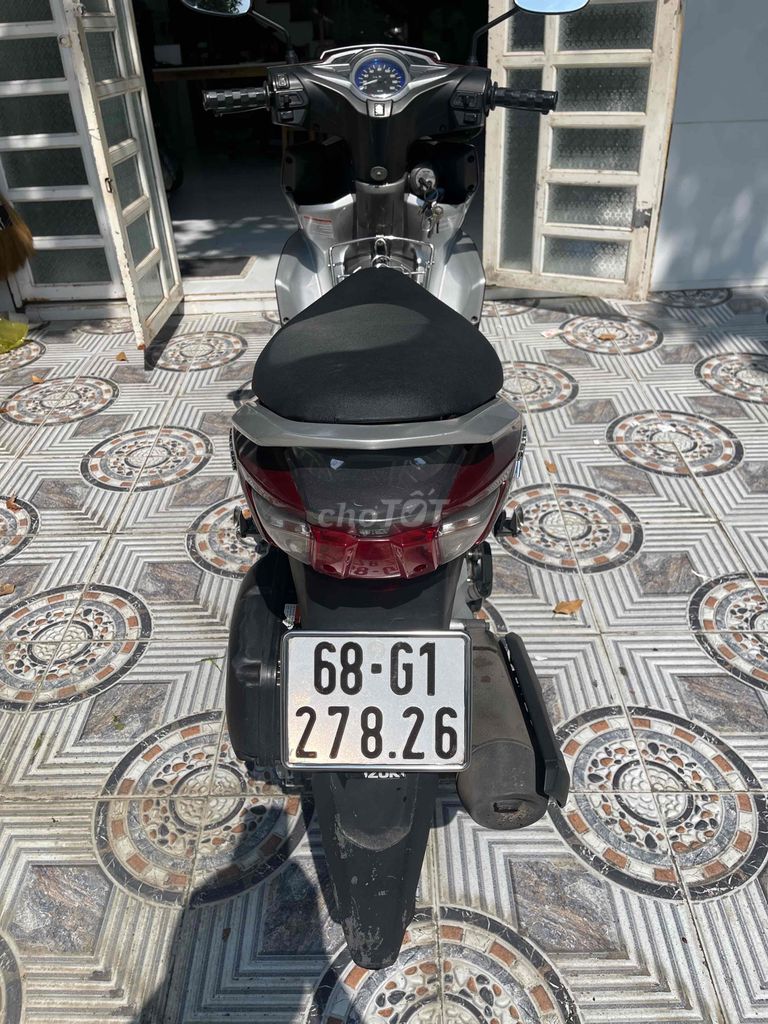 Lên đời cần ra đi Em máy êm áo đẹp 8tr9. Mua bán Xe máy tại Thị xã Bến Cát Bình Dương được đăng bởi Hùng Luxury  hình 6