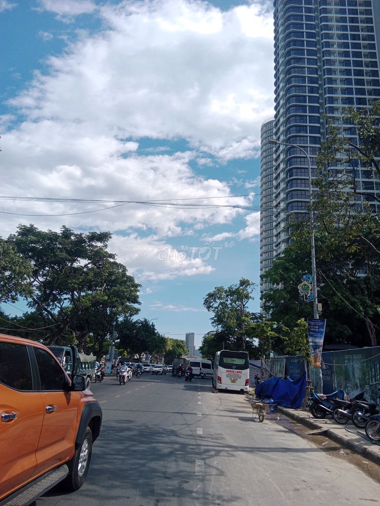Cho thuê nhà 3 tầng đường nguyễn chí diễu,gần chợ An hải bắc