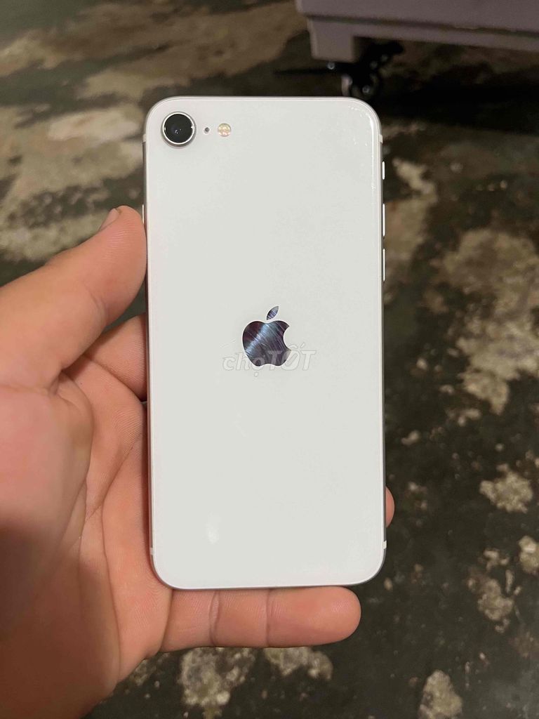 Apple iPhone SE 2020 Trắng Đã qua sử dụng. Mua bán Điện thoại tại Huyện Lệ Thủy Quảng Bình được đăng bởi Nguyễn Trung Hoàn hình 1