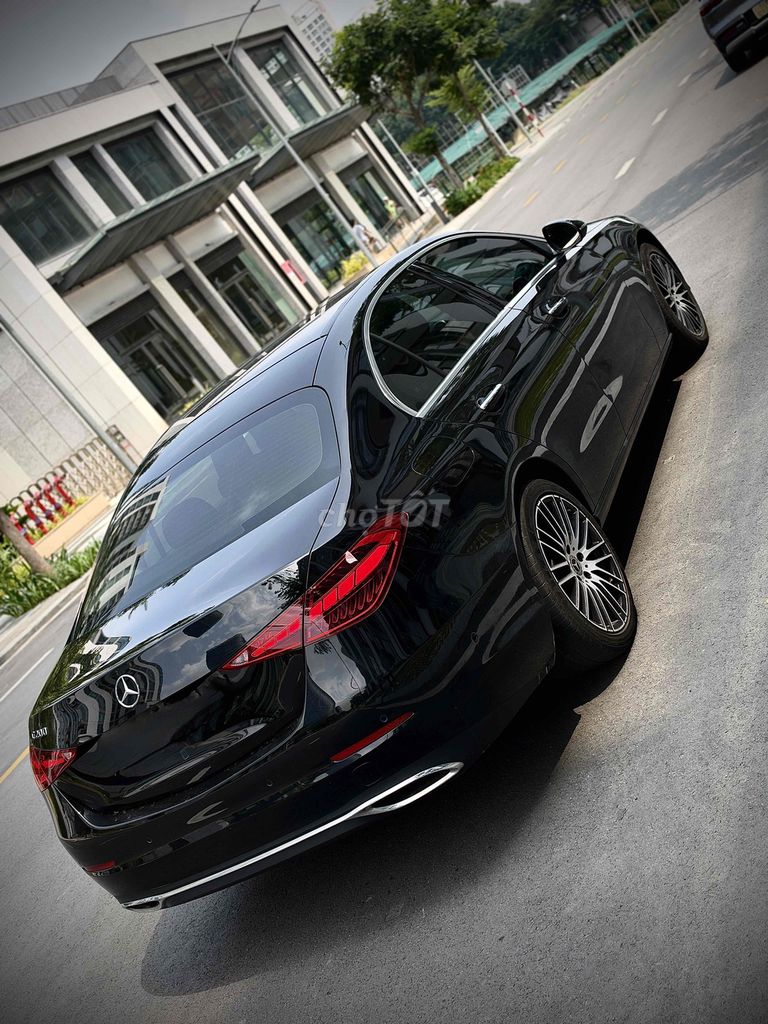 Mercedes-Benz C200 Avantgarde Plus 2022 Бензин