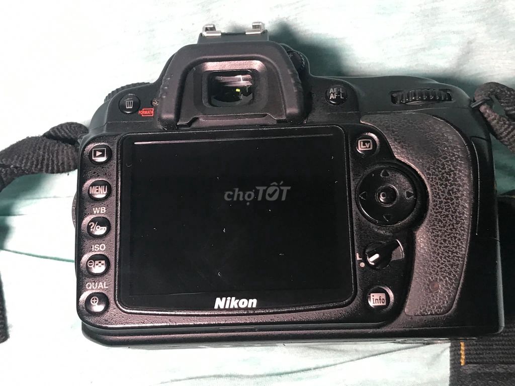 Máy ảnh Nikon D90 đen kèm len 18-70. Mua bán Máy ảnh, Máy quay tại Thành phố Tam Kỳ Quảng Nam được đăng bởi khanh tran hình 1