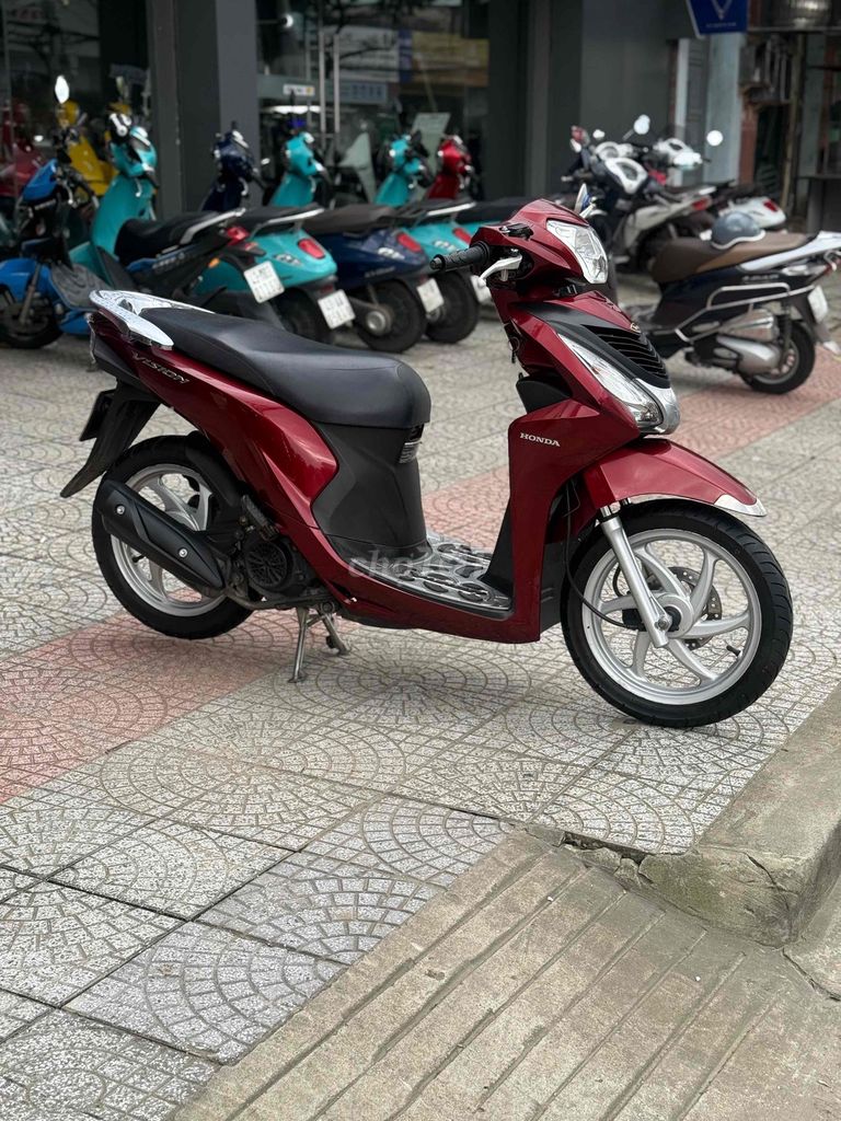 Vision 2017 đỏ đô cực đẹp  Zin chất nguyên bản  Bi. Mua bán Xe máy tại Quận Liên Chiểu Đà Nẵng được đăng bởi Thành Đại   hình 3