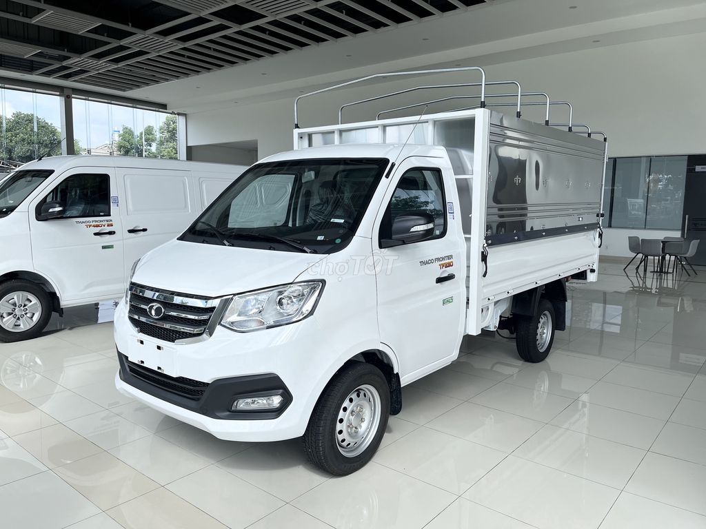 Xe TF230 thùng bạt thùng dài 2,8m tải trọng 920 kg