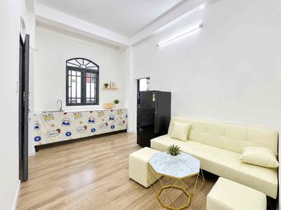 Căn hộ dịch vụ 40 m² · 2 PN · Đường Lê Văn Huân