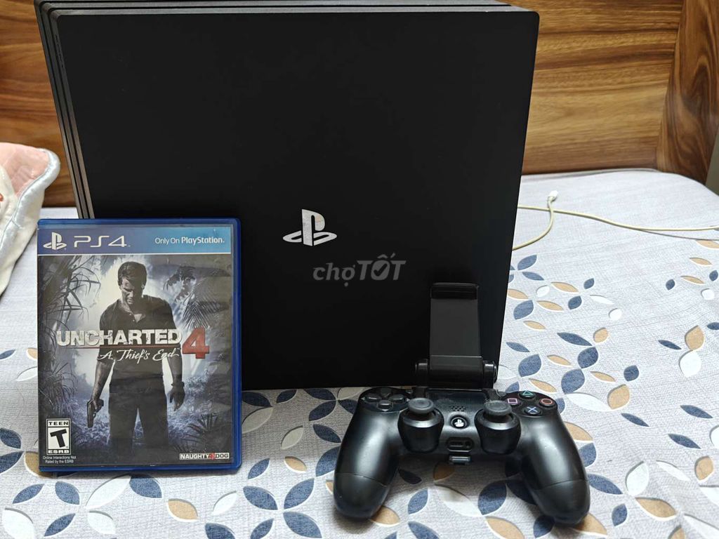 Máy chơi game Sony PS4 Pro 7218B Đen. Mua bán Thiết bị chơi game tại Quận Hoàng Mai Hà Nội được đăng bởi nguyễn ngọc hải hình 1