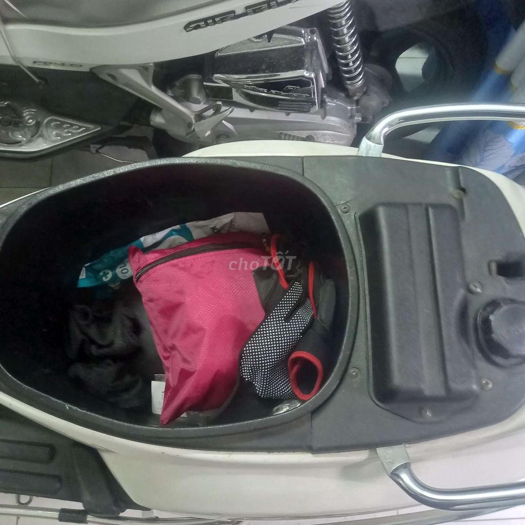 Piaggio Vespa LX 125 ie 2012 Trắng. Mua bán Xe máy tại Quận Gò Vấp Tp Hồ Chí Minh được đăng bởi NguyỄn VĂn HẬu hình 7