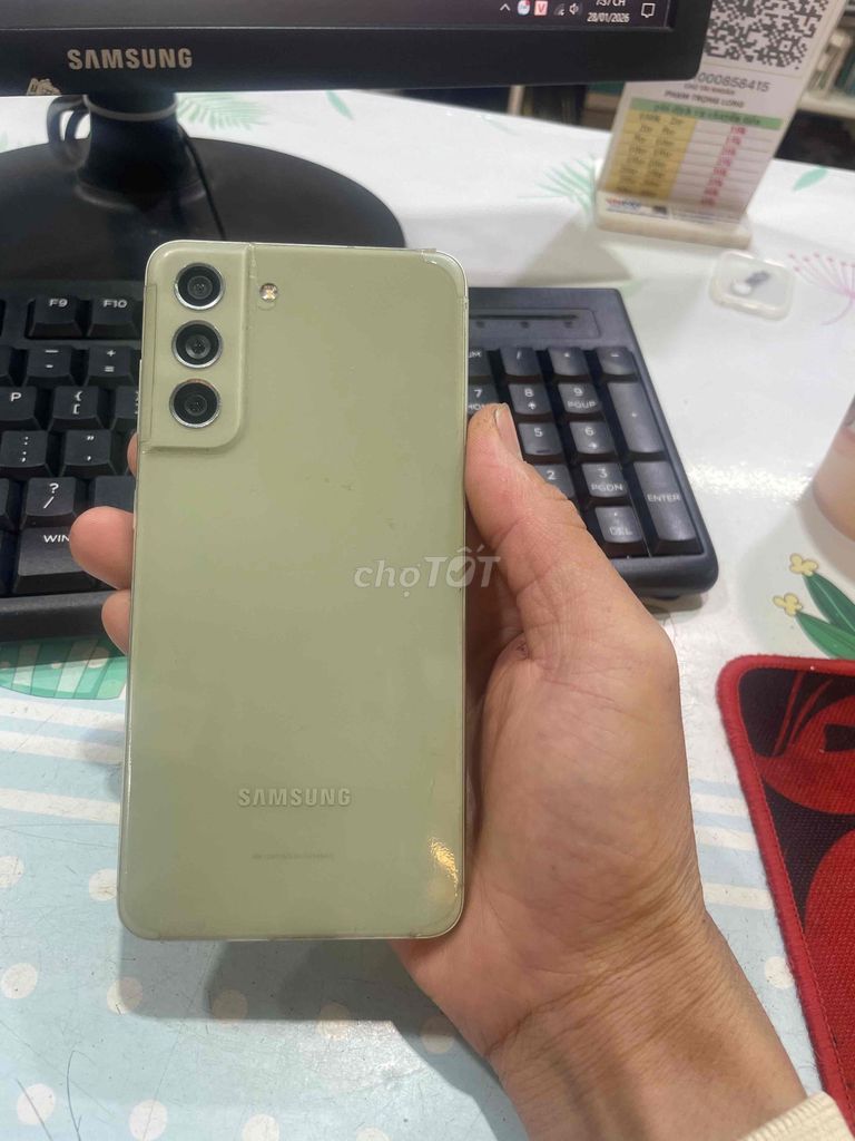 Samsung Galaxy S21 FE Xanh lá. Mua bán Điện thoại tại Huyện Krông Pắc Đắk Lắk được đăng bởi Xuyên Âm Phạm hình 1