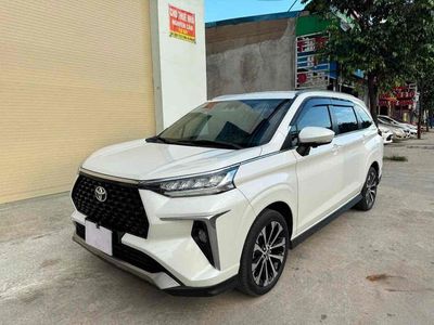 Toyota Veloz Top 2023 Trắng 7 chỗ Tự động