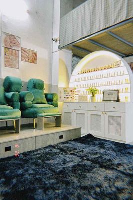 cần gấp 1 thợ có kinh nghiệm làm nail