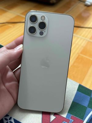 iPhone 12 Pro 256GB Vàng, Quốc Tế. Mua bán Điện thoại tại Quận Gò Vấp Tp Hồ Chí Minh được đăng bởi Kim Ngân Võ Ngọc