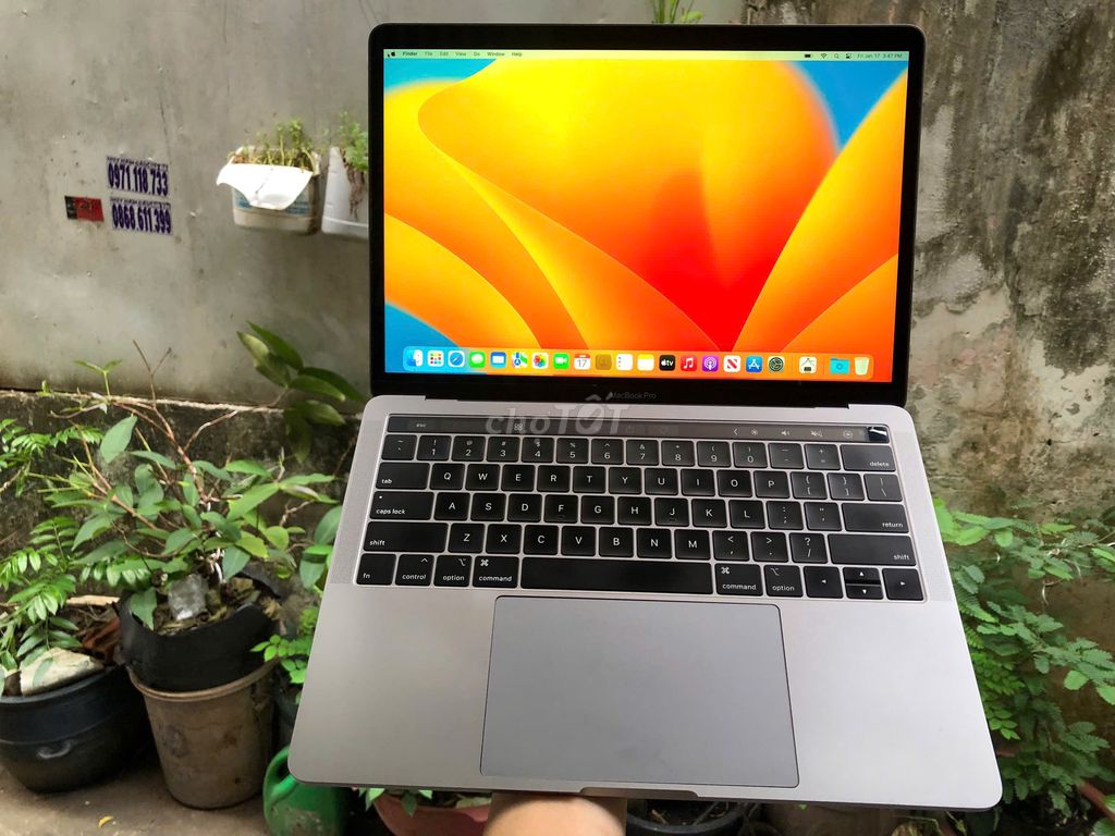 MACBOOK PRO 2019 13'' /CORE I5/RAM 8GB/SSD 256GB