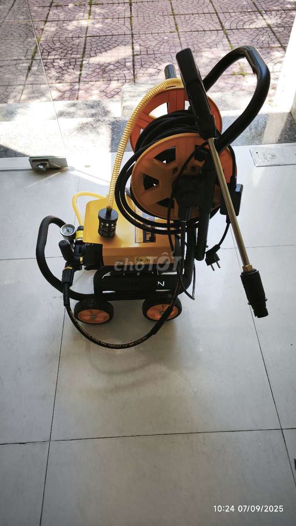 Gia đình cần bán máy rửa xe ô tô, xe máy, rửa sân. Mua bán Phụ tùng xe tại Huyện An Dương Hải Phòng được đăng bởi Hường hình 4