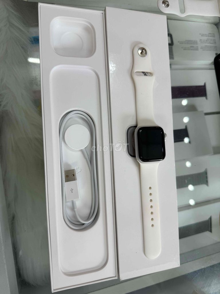 Bán apple watch se 40 Trắng likenew pin 100%