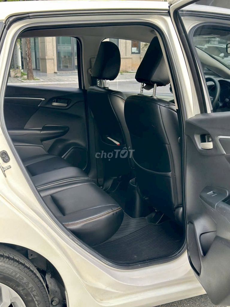 Honda Jazz V 2018 Trắng. Mua bán Ô tô tại Quận Long Biên Hà Nội được đăng bởi quân hình 3