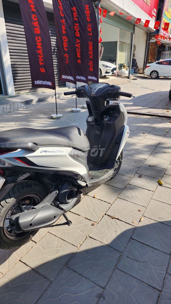 Yamaha FreeGo 2021 màu Trắng. Mua bán Xe máy tại Quận Cầu Giấy Hà Nội được đăng bởi iMotorbike Hà Nội hình 3