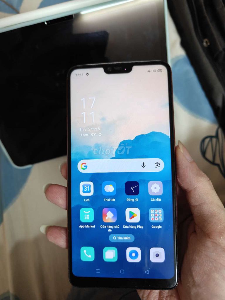 OPPO F7 4GB/64GB Đỏ. Mua bán Điện thoại tại Quận Ba Đình Hà Nội được đăng bởi Dũng hình 1