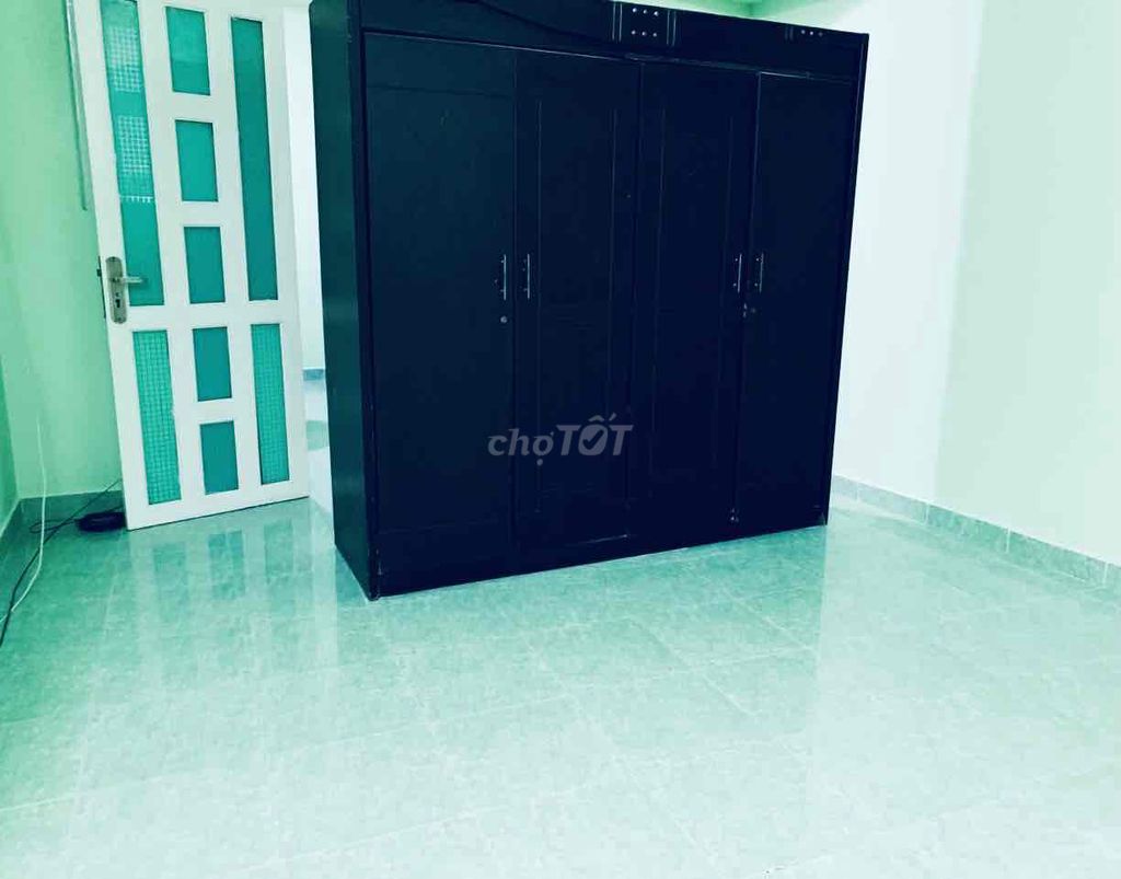 NHÀ RỘNG 4x13m, 1TRỆT 1Lầu, 2P.NGỦ 3WC ở 5-6ng Lv tại nhà Okie