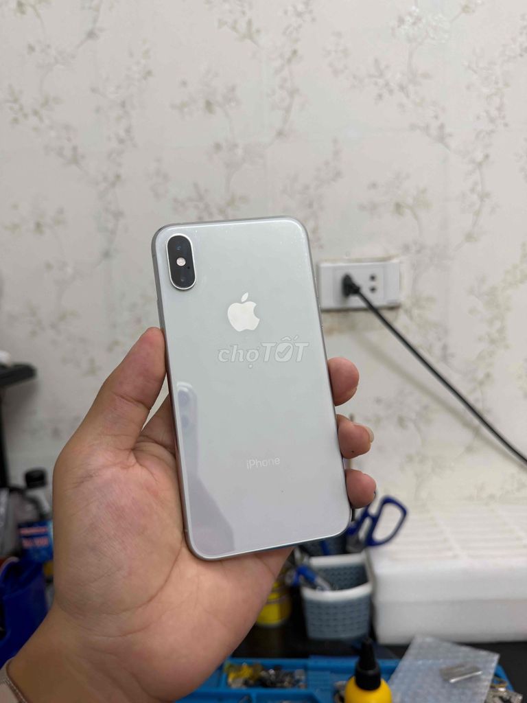 Apple iPhone XS 256GB Bạc Nguyên bản. Mua bán Điện thoại tại Quận Thanh Xuân Hà Nội được đăng bởi Nguyễn Trường hình 1