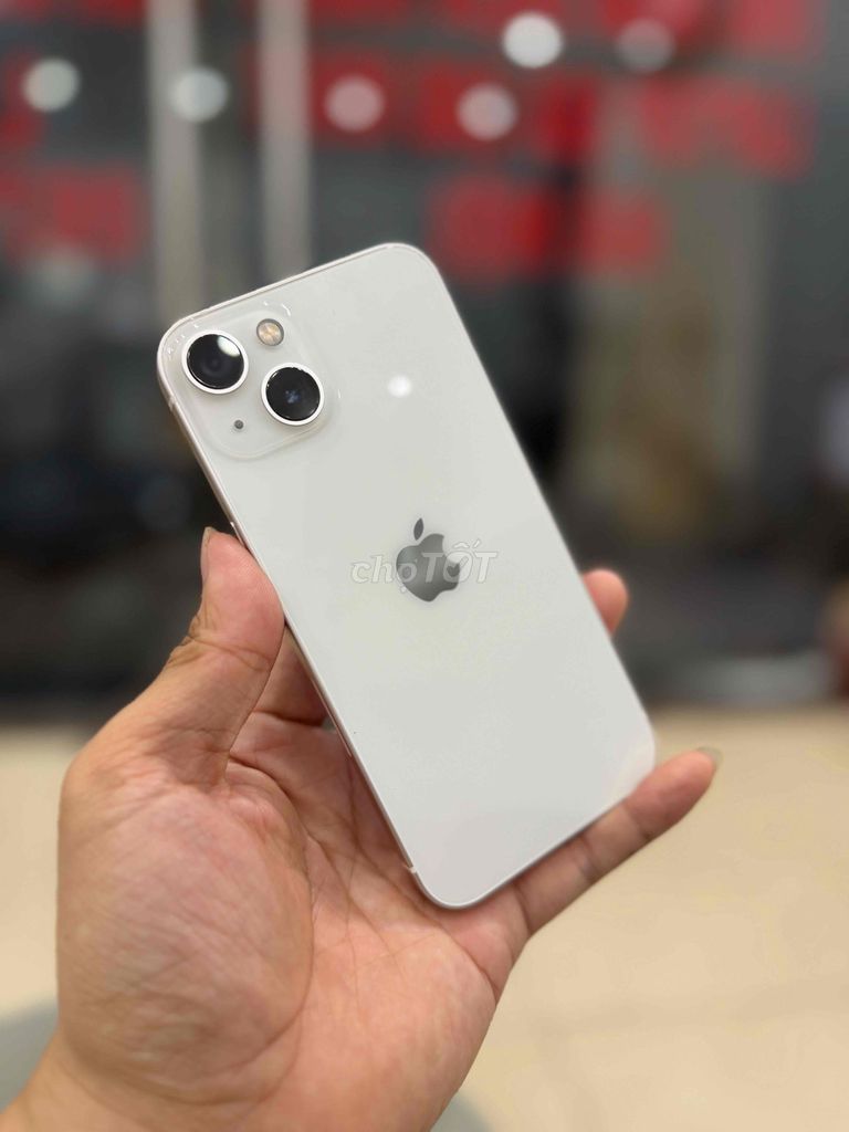 Apple iPhone 13 256GB Trắng 95%. Mua bán Điện thoại tại Quận Đống Đa Hà Nội được đăng bởi Ng Hoang Anh hình 1