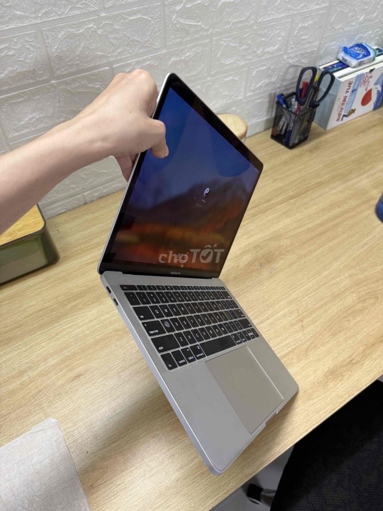 Apple MacBook Pro i5 13 inch 8GB/128GB. Mua bán Laptop tại Quận 12 Tp Hồ Chí Minh được đăng bởi Ngọc Hạnh hình 1