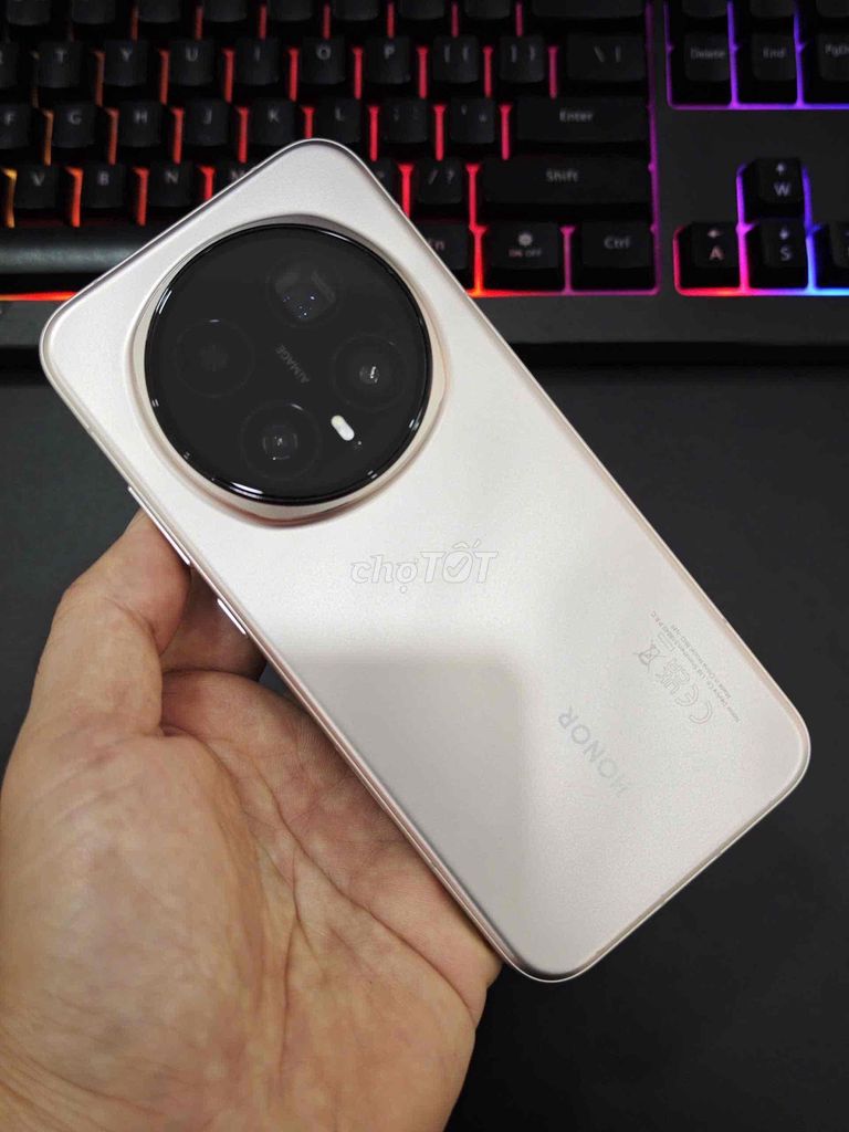 Honor Magic 8 Pro Quốc Tế 512GB Vàng 99.9%. Mua bán Điện thoại tại Quận Ninh Kiều Cần Thơ được đăng bởi Nguyễn Toàn hình 1