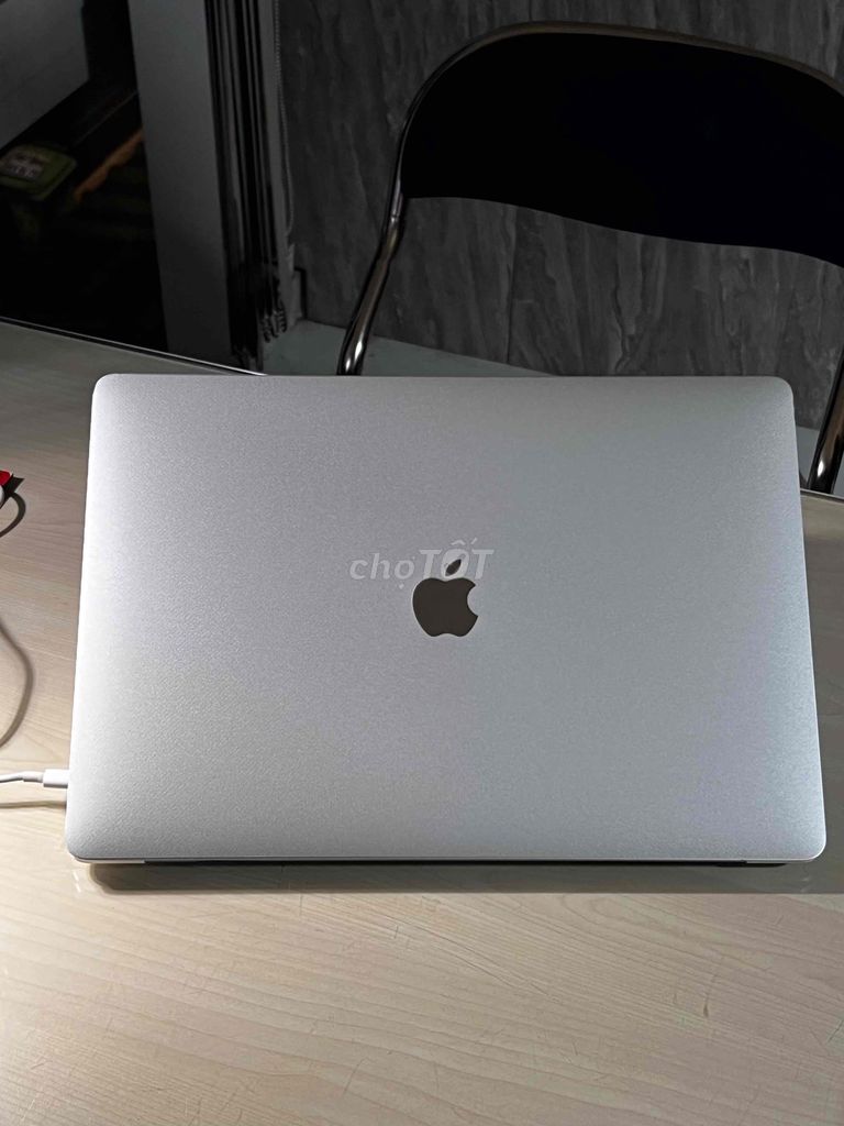 Apple MacBook Pro Bạc. Mua bán Laptop tại Quận 12 Tp Hồ Chí Minh được đăng bởi Đông Đông hình 1
