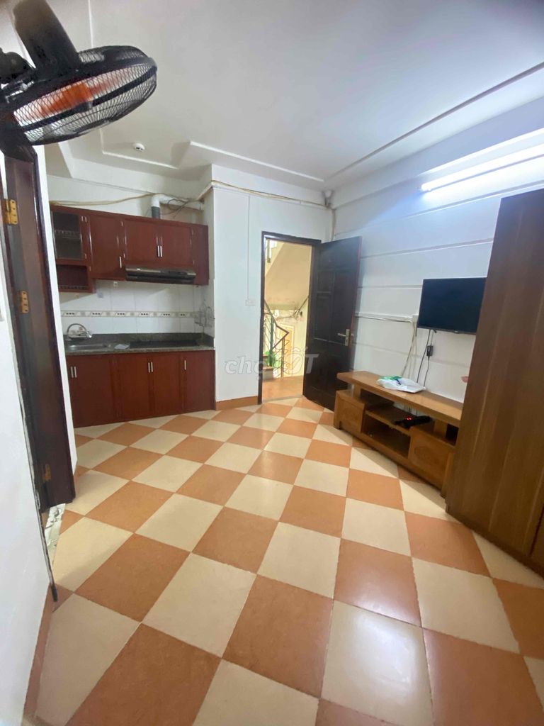 Bán căn hộ tập thể ngõ 66 Hồ Tùng Mậu, Cầu Giấy, nhỉnh 1 tỷ.