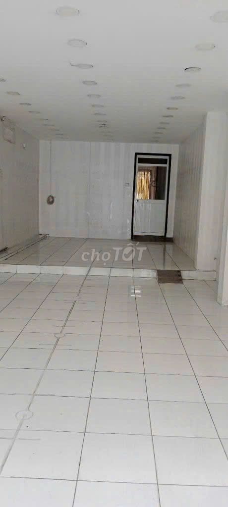 Cho thuê MB MT Nguyễn Oanh, Gò Vấp DT 2.3x8.5m, có gác, WC riêng