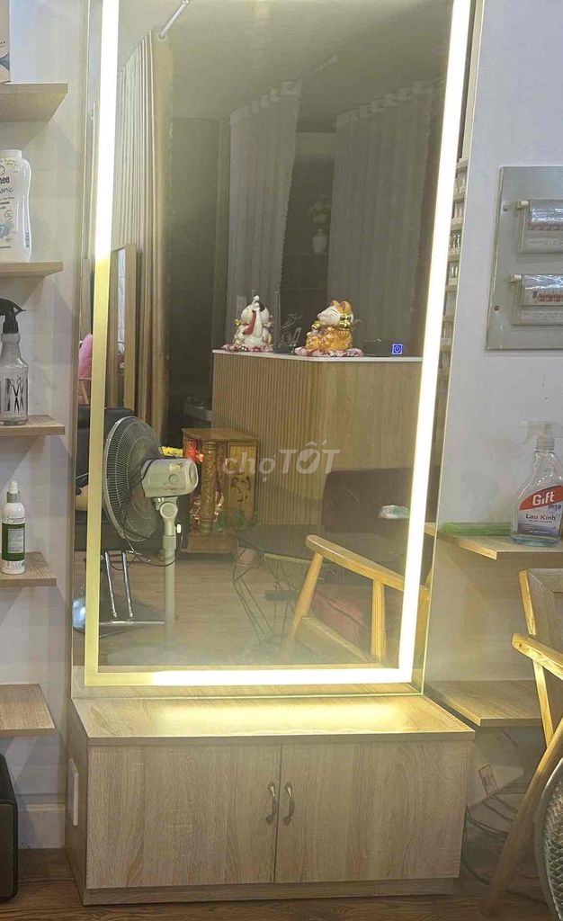 Gương trang trí Gỗ Kính Vàng Đèn LED. Mua bán Nội thất, đồ gia dụng khác tại Huyện Chơn Thành Bình Phước được đăng bởi vũ ca hình 1