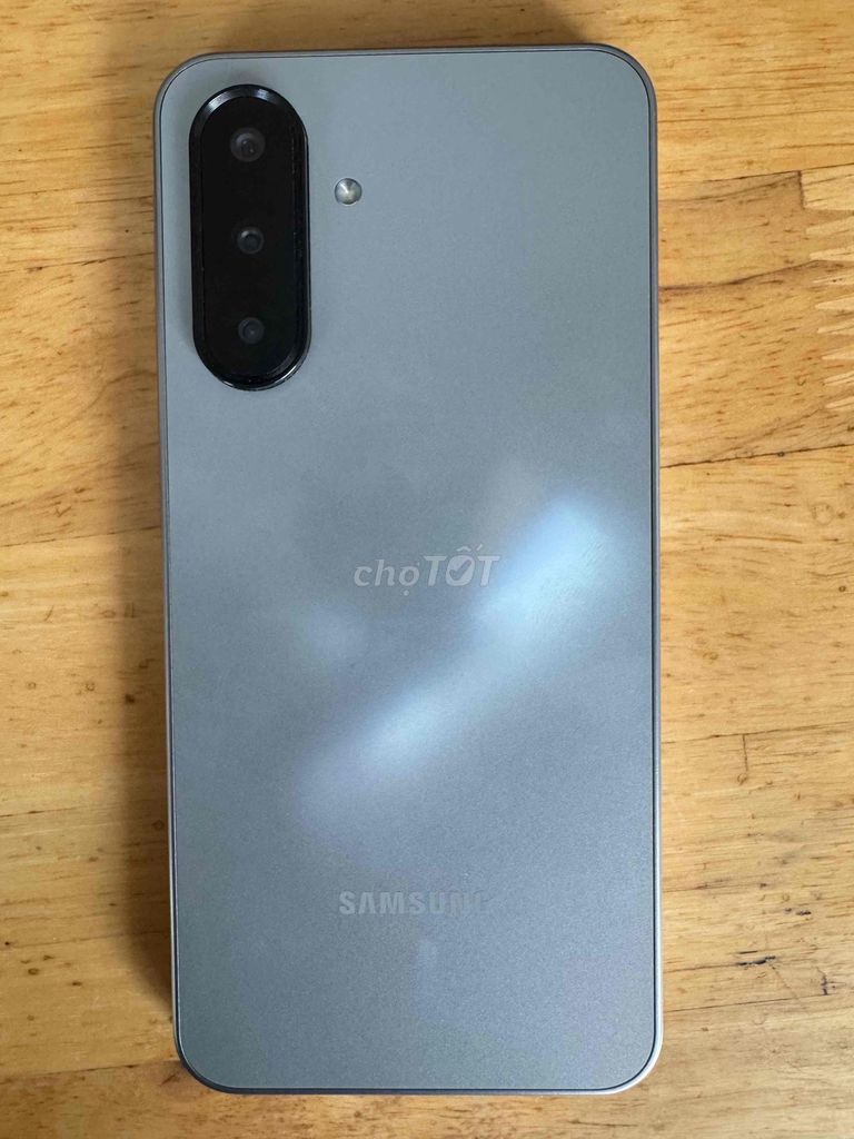 Samsung Galaxy A17 128GB Xám 4GB. Mua bán Điện thoại tại Quận Tân Bình Tp Hồ Chí Minh được đăng bởi Nguyễn Linh hình 1