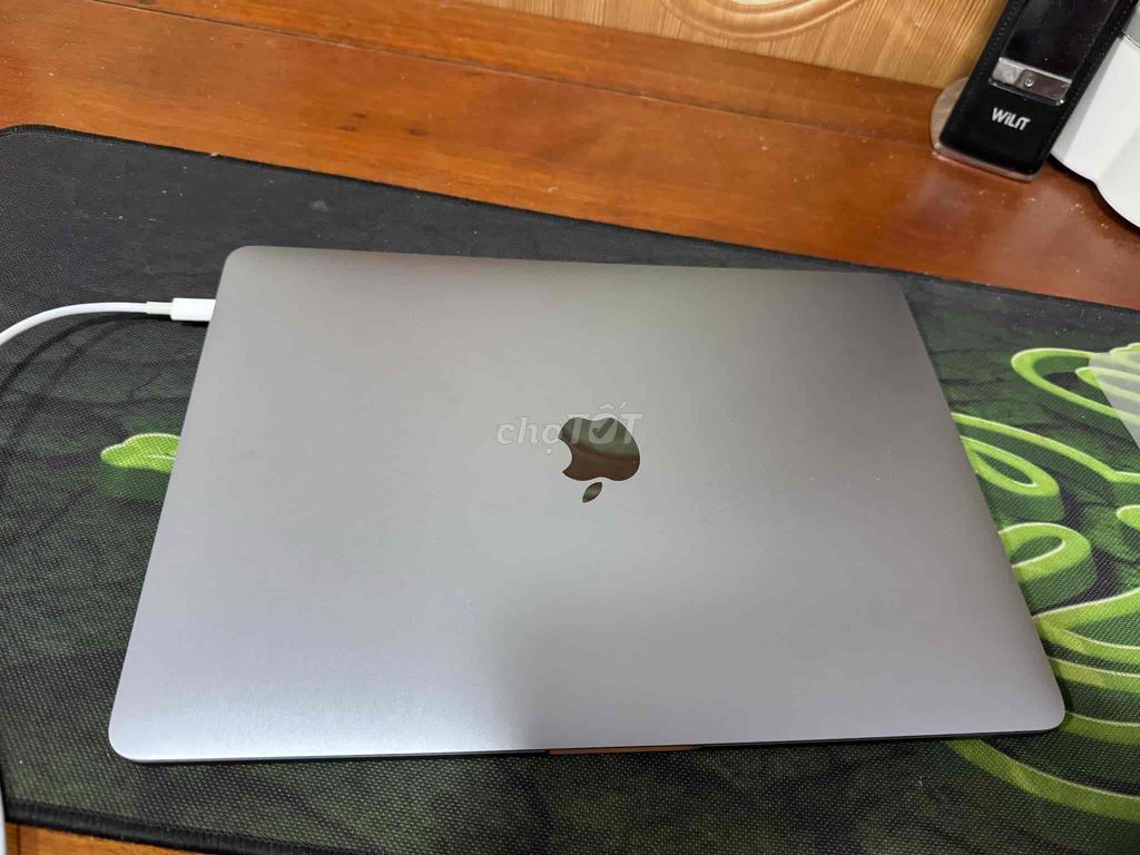 macbook pro m2 8/256 đẹp pin 100 em thanh lý ạ