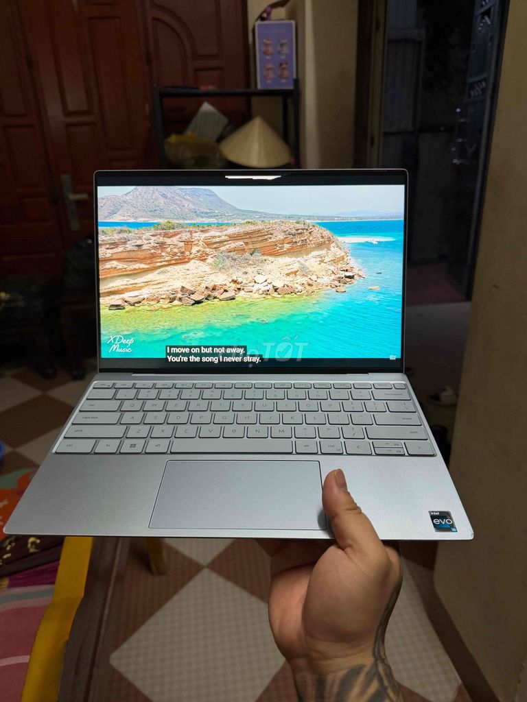 Thanh lý bán nhanh Dell XPS cao cấp 9315 mua 1 nam. Mua bán Laptop tại Quận Hà Đông Hà Nội được đăng bởi Quân Bất Động Sản Hà Đông hình 1