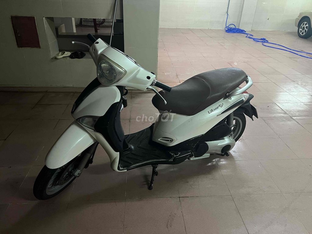 Piaggio Liberty Trắng Tự động. Mua bán Xe máy tại Thành phố Vũng Tàu Bà Rịa - Vũng Tàu được đăng bởi bán xe máy cho ngừoi khó khăn cho thiếu nửa tiền chỉ cần cccd hình 1