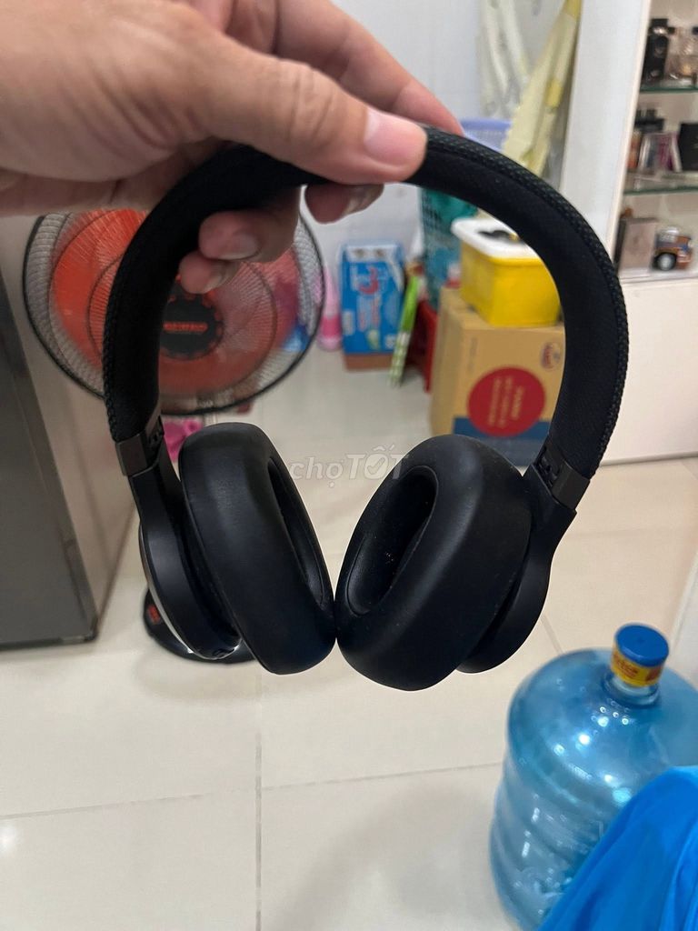 Tai nghe JBL LIVE650BTNC Chống ồn chủ động Đen. Mua bán Tivi, Âm thanh tại Quận Gò Vấp Tp Hồ Chí Minh được đăng bởi Hội Đồ Điện Tử hình 1