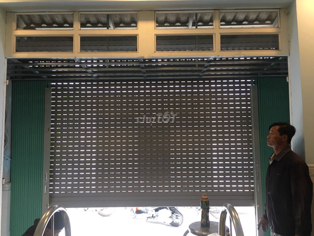 sửa cửa cuốn , thay chìa bấm  tại khu vực hcm. Dịch vụ tại Quận 5 Tp Hồ Chí Minh được đăng bởi CÔNG TY CỬA CUỐN QUANG ANH hình 1