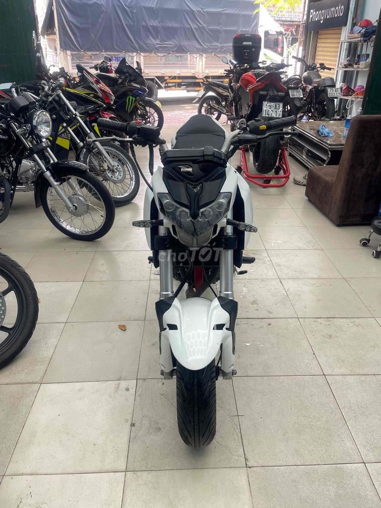 Benelli TNT125 2018 biển số 72 xém tí thì 56789. Mua bán Xe máy tại Huyện Bình Chánh Tp Hồ Chí Minh được đăng bởi Phong Vũ hình 3