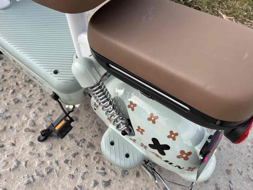 Mẫu xe như hình mới 100% pin 20ah đi 40km. Mua bán Xe điện tại Quận Kiến An Hải Phòng được đăng bởi mrr hau hình 3