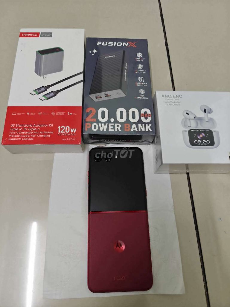Motorola Razr 60 Ultra 512GB Đỏ. Mua bán Điện thoại tại Thành phố Thủ Đức Tp Hồ Chí Minh được đăng bởi Anh Tuan Tran hình 1