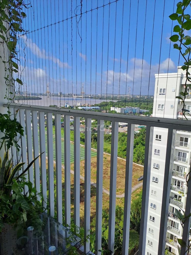 Bán căn hộ có sổ 72m2, 2pn-2wc giá 2.050 tỷ, tầng đẹp view mát