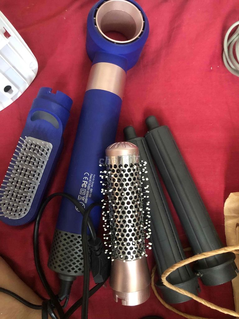 Máy sấy tóc 5 chức năng Xanh. Mua bán Nội thất, đồ gia dụng khác tại Thành phố Nha Trang Khánh Hòa được đăng bởi Nana Killy Trần hình 1
