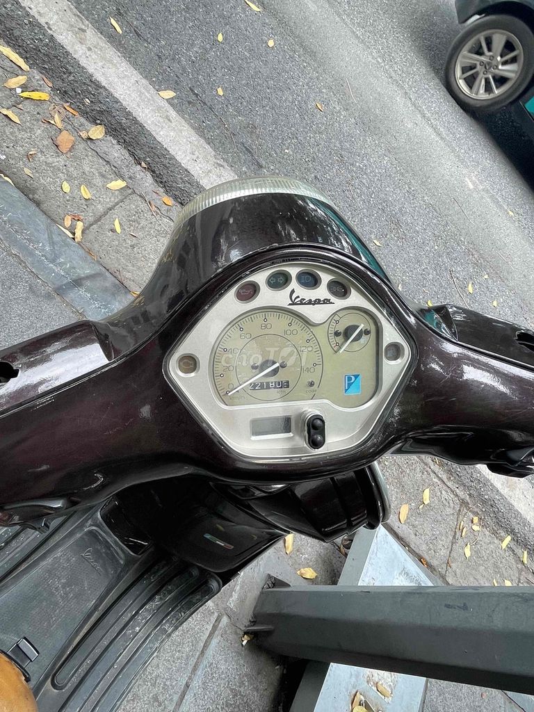 Bán xe Vespa Lx125 đk2011. Mua bán Xe máy tại Quận Hà Đông Hà Nội được đăng bởi Nguyễn Dũng hình 4