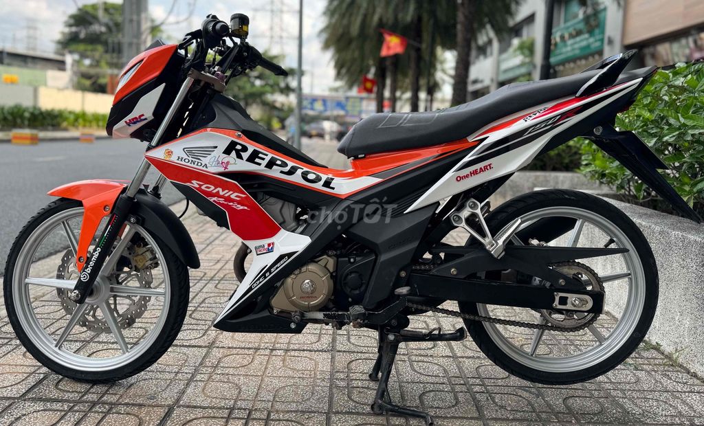 SONIC 2018 ĐẸP KEN NGUYÊN ZIN GIẤY TỜ ĐẦY ĐỦ. Mua bán Xe máy tại Thành phố Thủ Đức Tp Hồ Chí Minh được đăng bởi  xe máy HOÀNG THỊNH Thủ Đức  hình 6