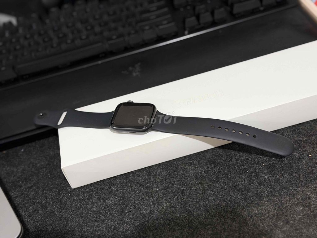 Apple Watch Series 6 Đen 44mm. Mua bán Thiết bị đeo thông minh tại Huyện Hóc Môn Tp Hồ Chí Minh được đăng bởi Anh Tuấn hình 1